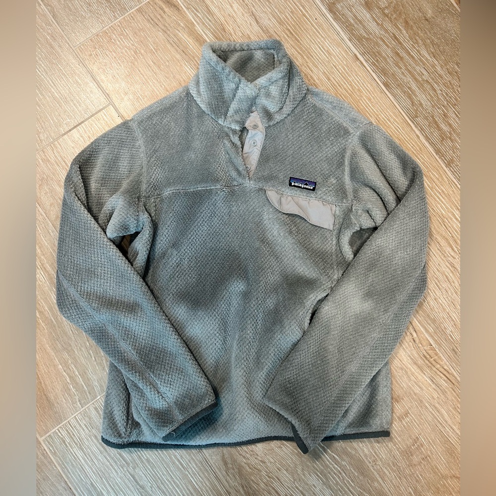 Patagonia - Women's Re-Tool Snap-T Pullover- medium